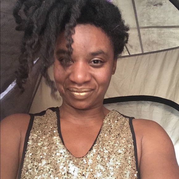 Meet your Posher, Dawn - Picture 3 of 4